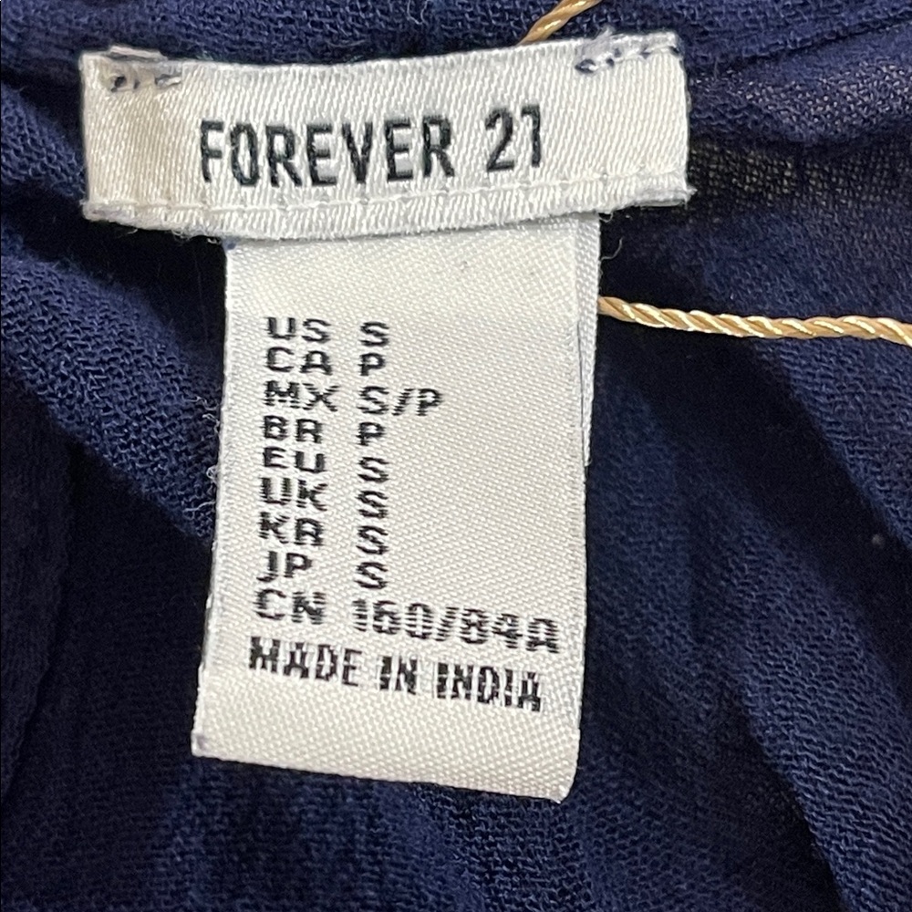 FOREVER 21 Embroidery Navy Blue Sleeveless Blouse Size Small - Picture 5 of 6